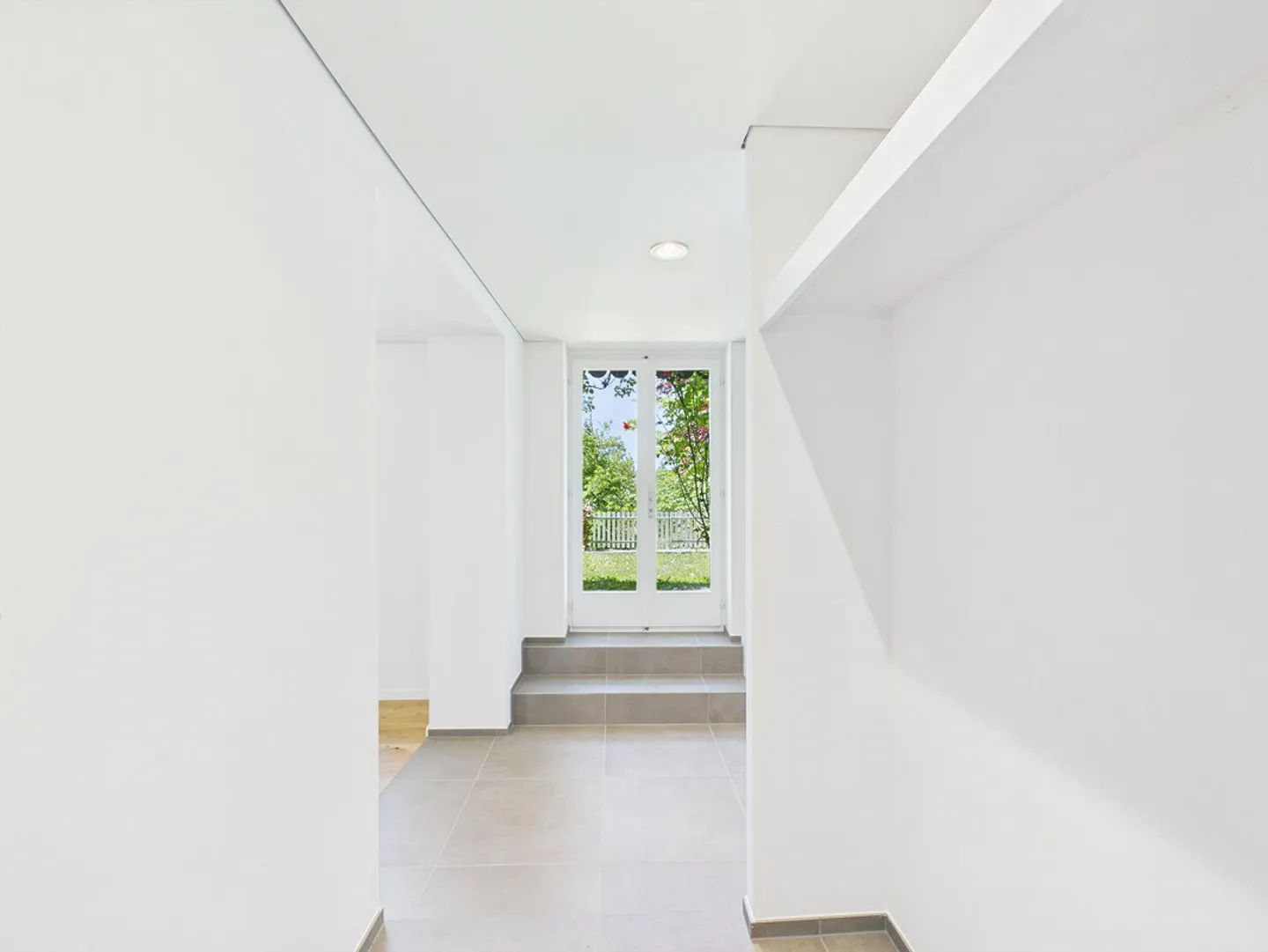 Appartamento 2.5 stanze appena ristrutturato con giardino idilliaco nel popolare Obstberg - Foto 20 di 22