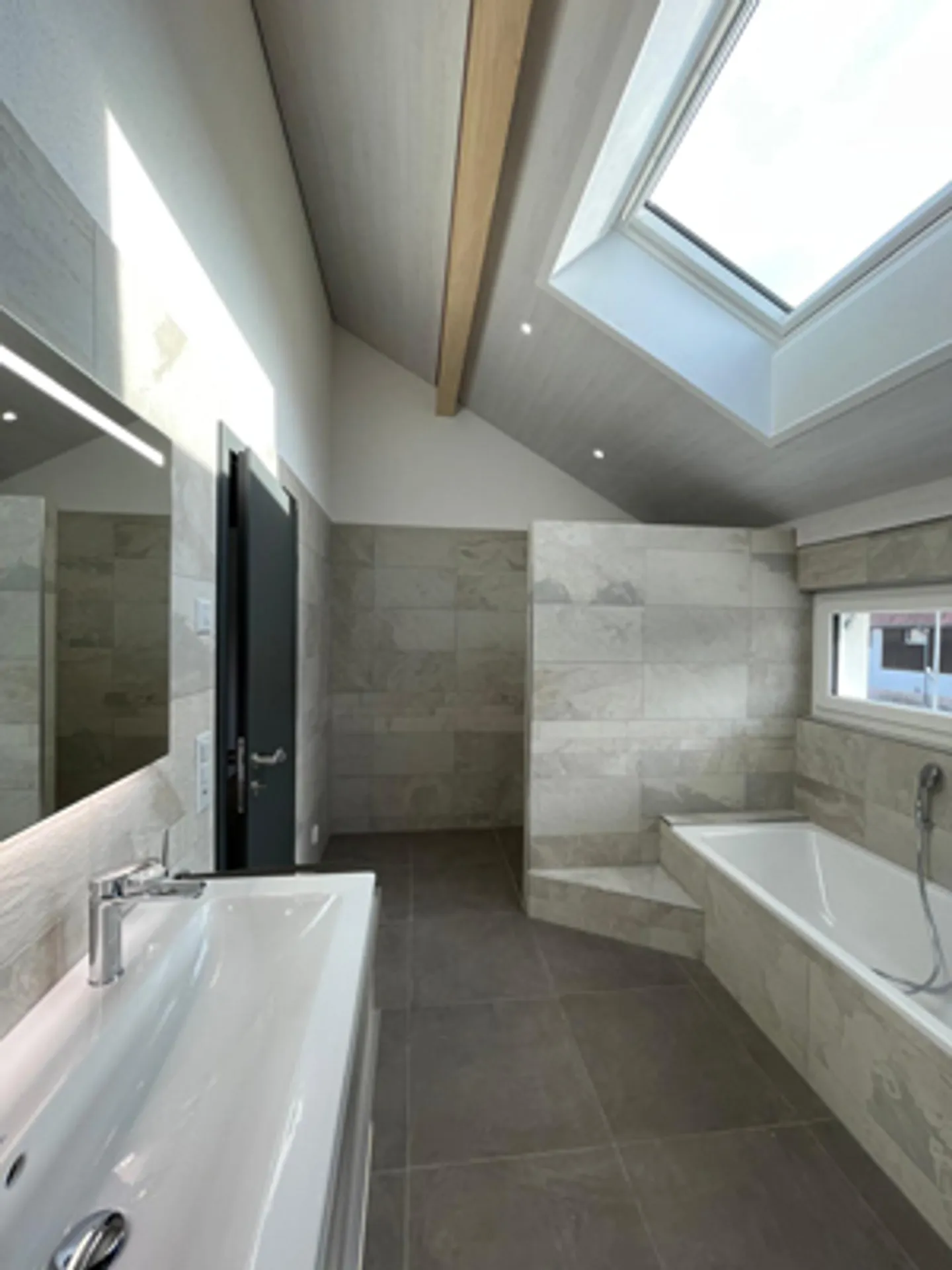 Prächtige Moderne Villa - Foto 4 von 15