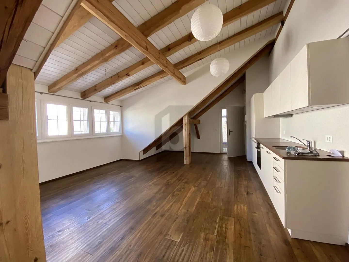 SPAZIOSO E RINNOVATO - Foto 3 di 6