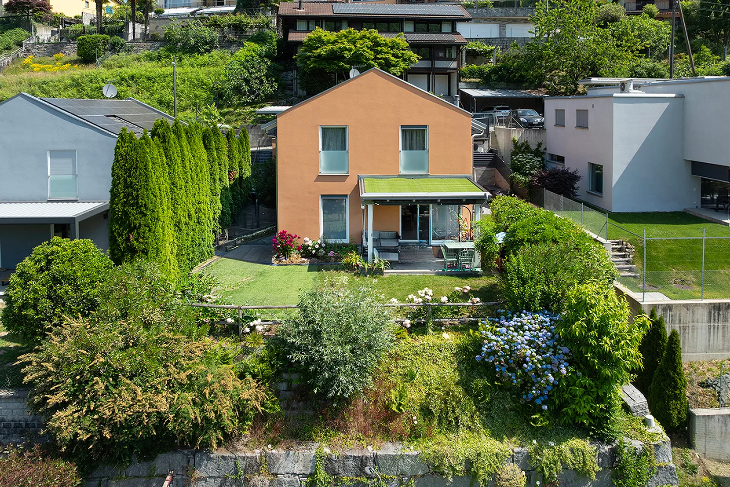 Maison Familiale Moderne à Curio - Photo 1 sur 10