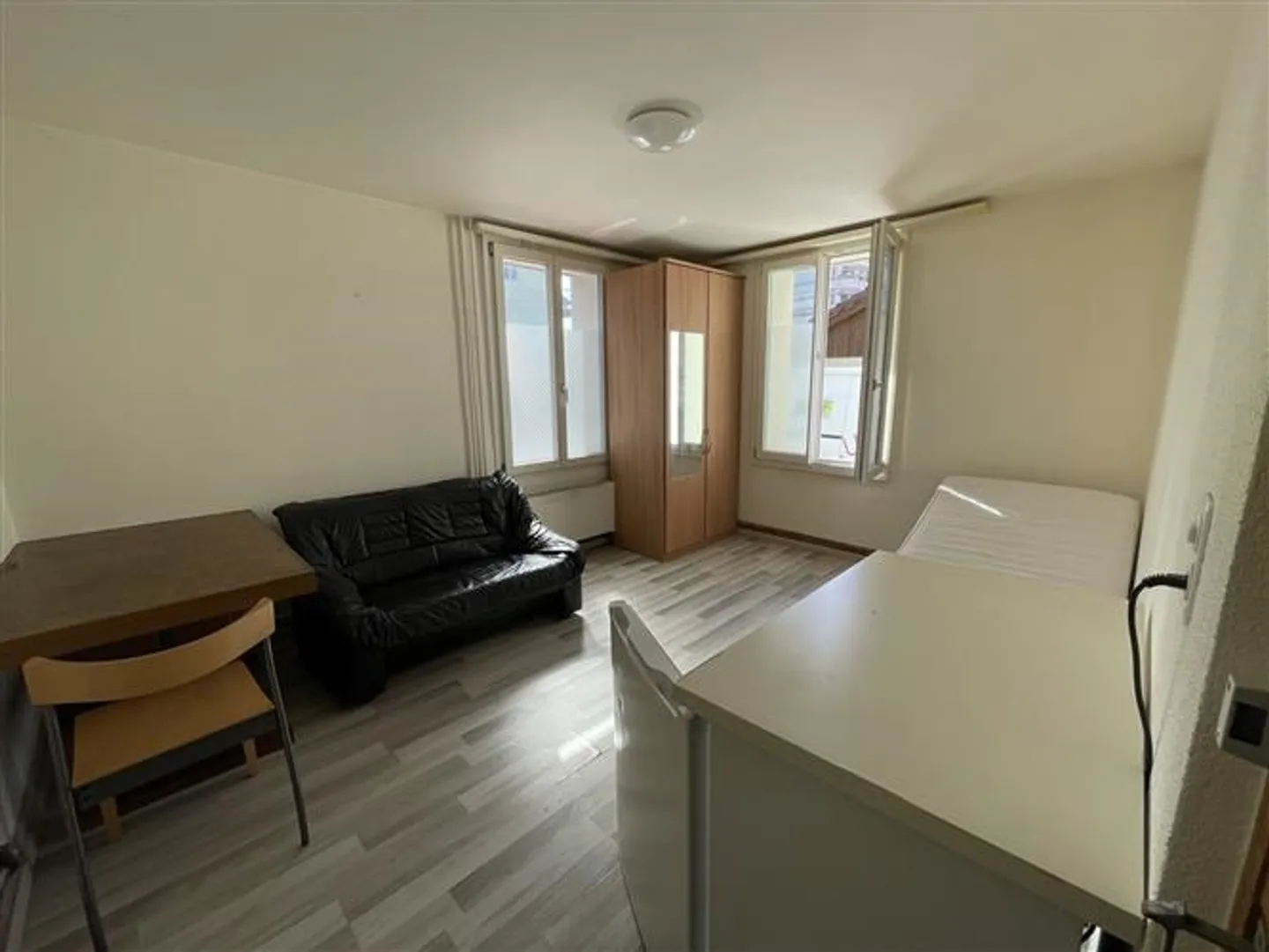 Chambre meublée à Niederuzwil - Photo 3 sur 5