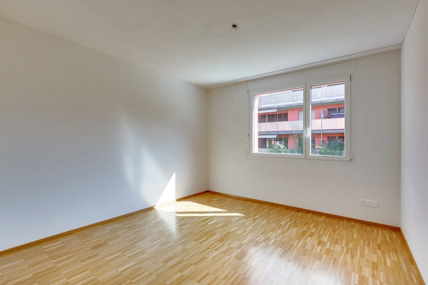 Goditi l'estate nel tuo nuovo appartamento al piano terra. - Foto 7 di 13