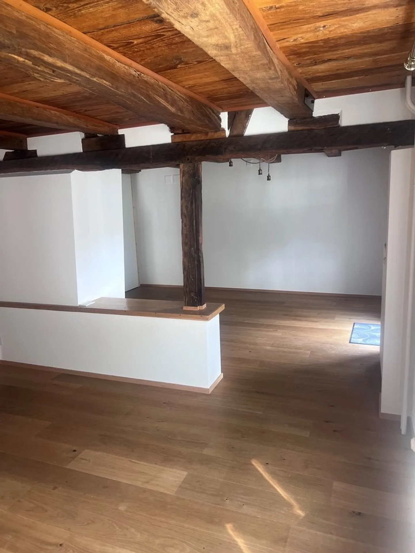 Casa affascinante nel centro storico del villaggio di Allschwil - Foto 4 di 12