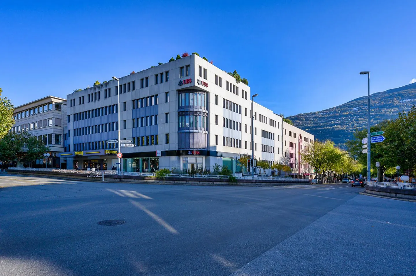 Indoor parking spaces for rent! - Photo 1 of 1