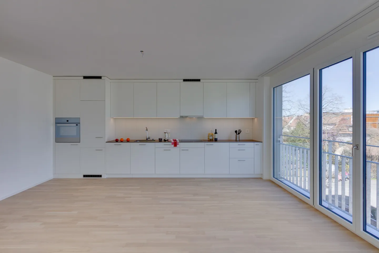 3.5 Room Apartment - Photo 4 of 11