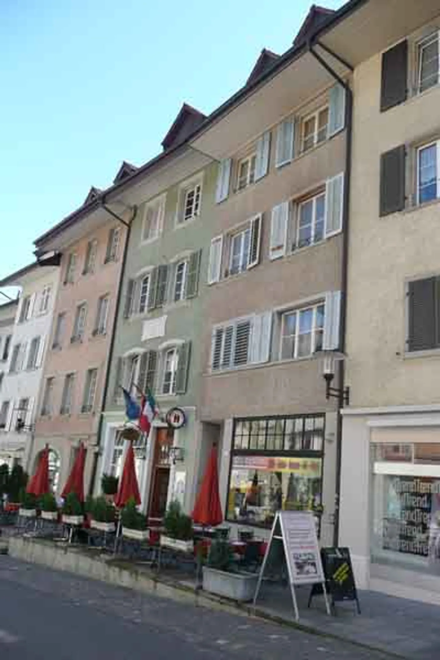 Appartement à louer - Photo 1 sur 5