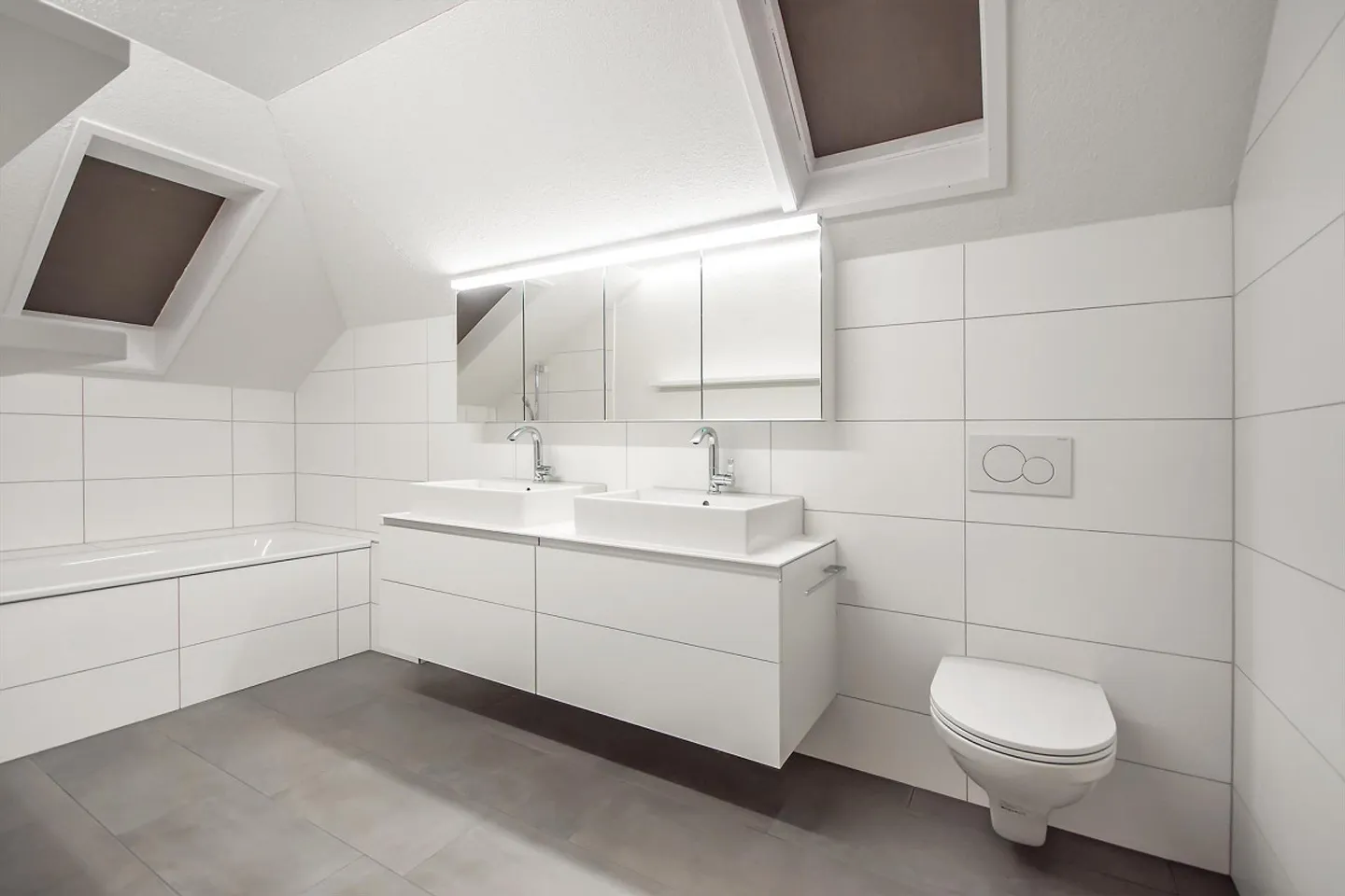 Traumhaftschöne, 4½-Zimmer-Dachwohnung in Altbau im Herzen von Eschenz - Photo 10 of 15