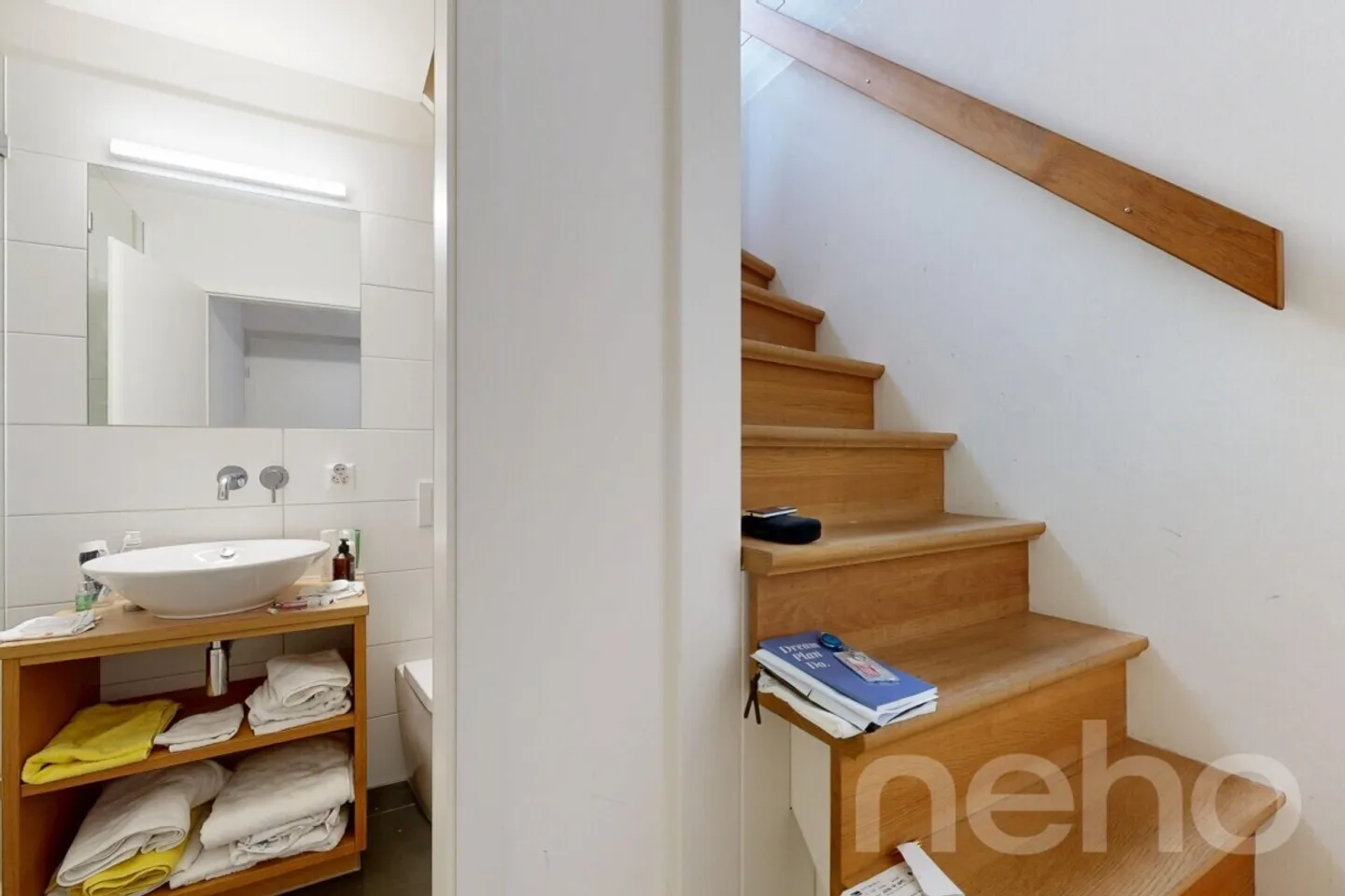 Charming studio with visible wooden beams at Wettsteinplatz - Photo 2 of 7