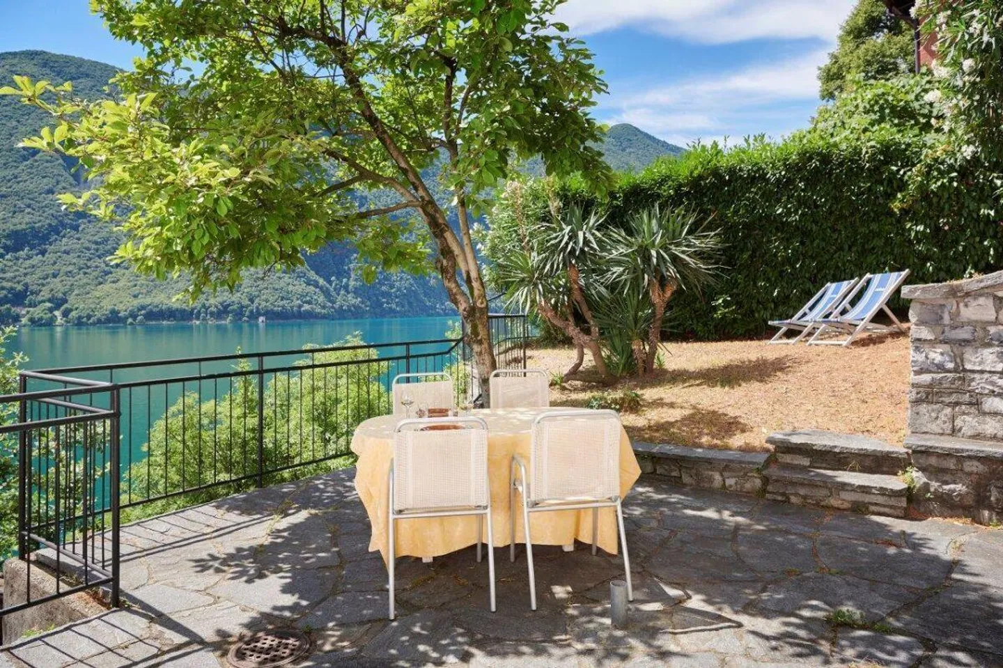 Unique opportunity: income-producing property with 7 apartments on the lake - Photo 3 of 9