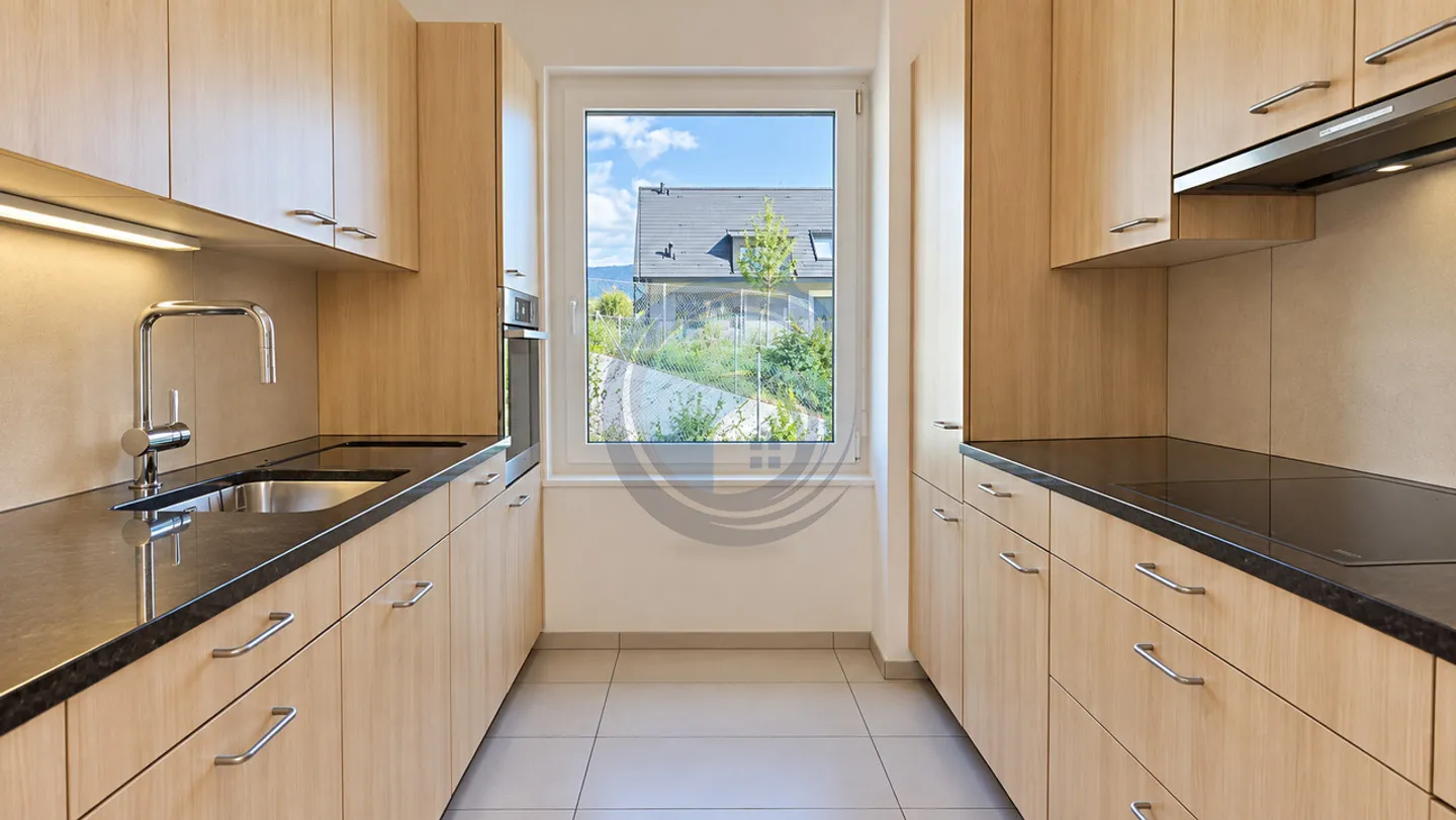 VILLA A SCHIERA CON VISTA PANORAMICA SUL LAGO E GIARDINO PRIVATO - Foto 10 di 22