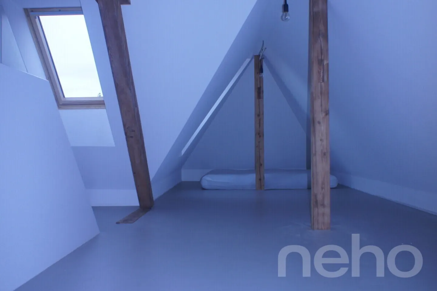 Charming studio with visible wooden beams at Wettsteinplatz - Photo 4 of 7