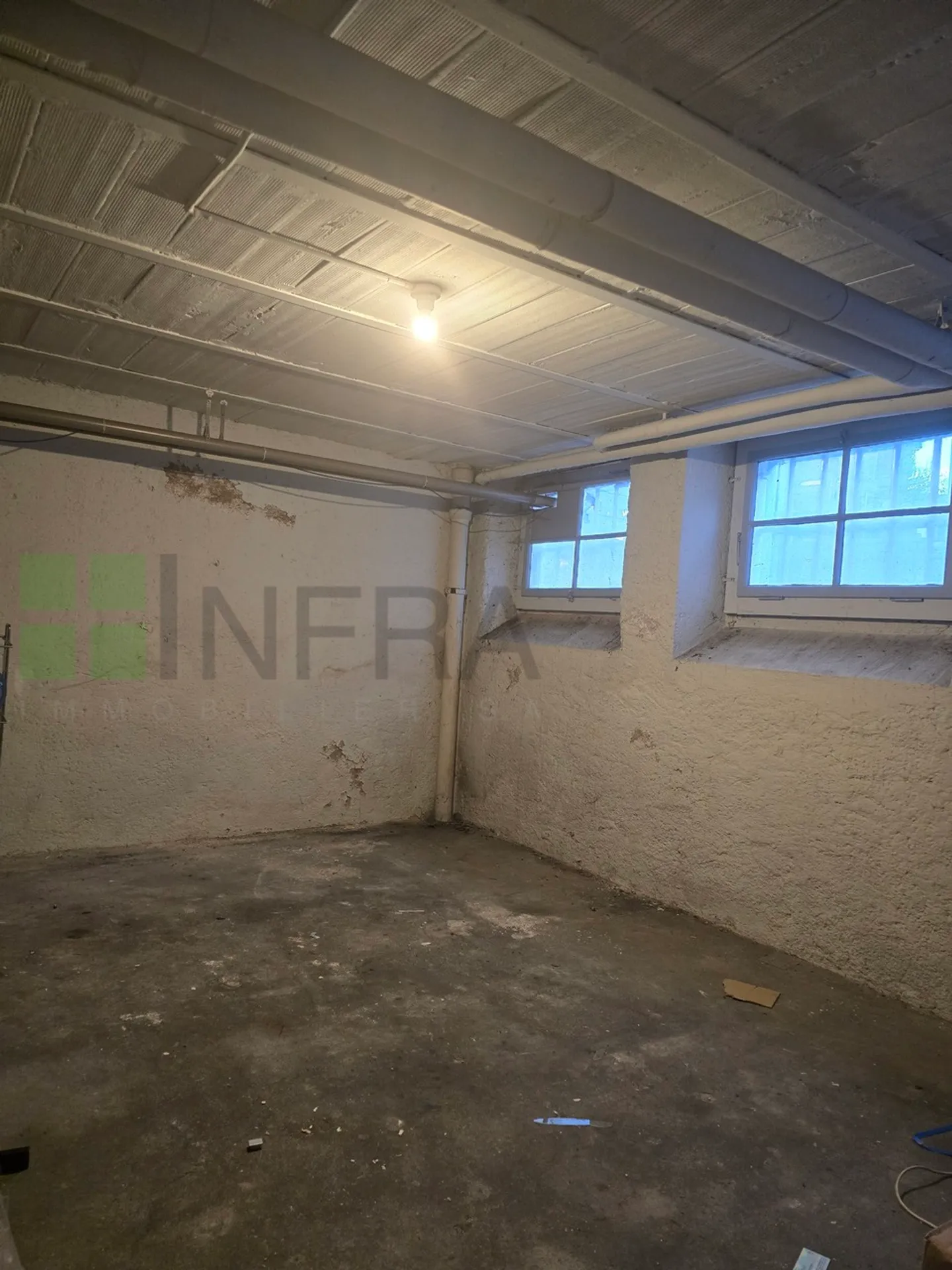 Stanza di stoccaggio di circa 20 m2 - Foto 2 di 2