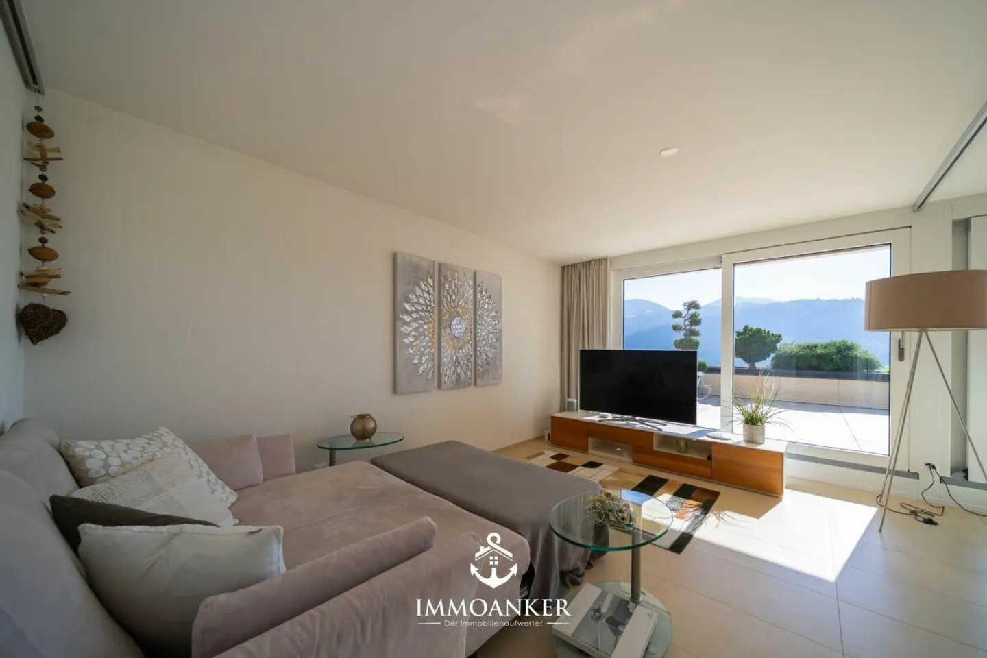 Your Loge over Lake Ägeri - Living with a View in Oberägeri - Photo 2 of 13
