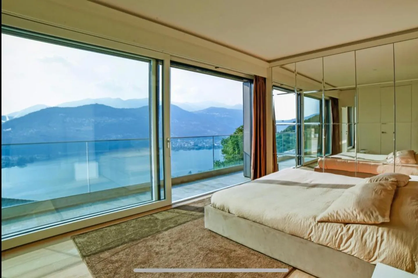 Villa de haute qualité (avec 2 appartements) piscine à débordement et vue imprenable sur le lac - Photo 11 sur 13