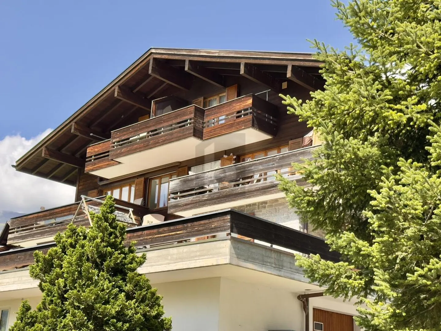 CENTRAL ET VUE IMPRENABLE SUR L'EIGER - Photo 2 sur 6