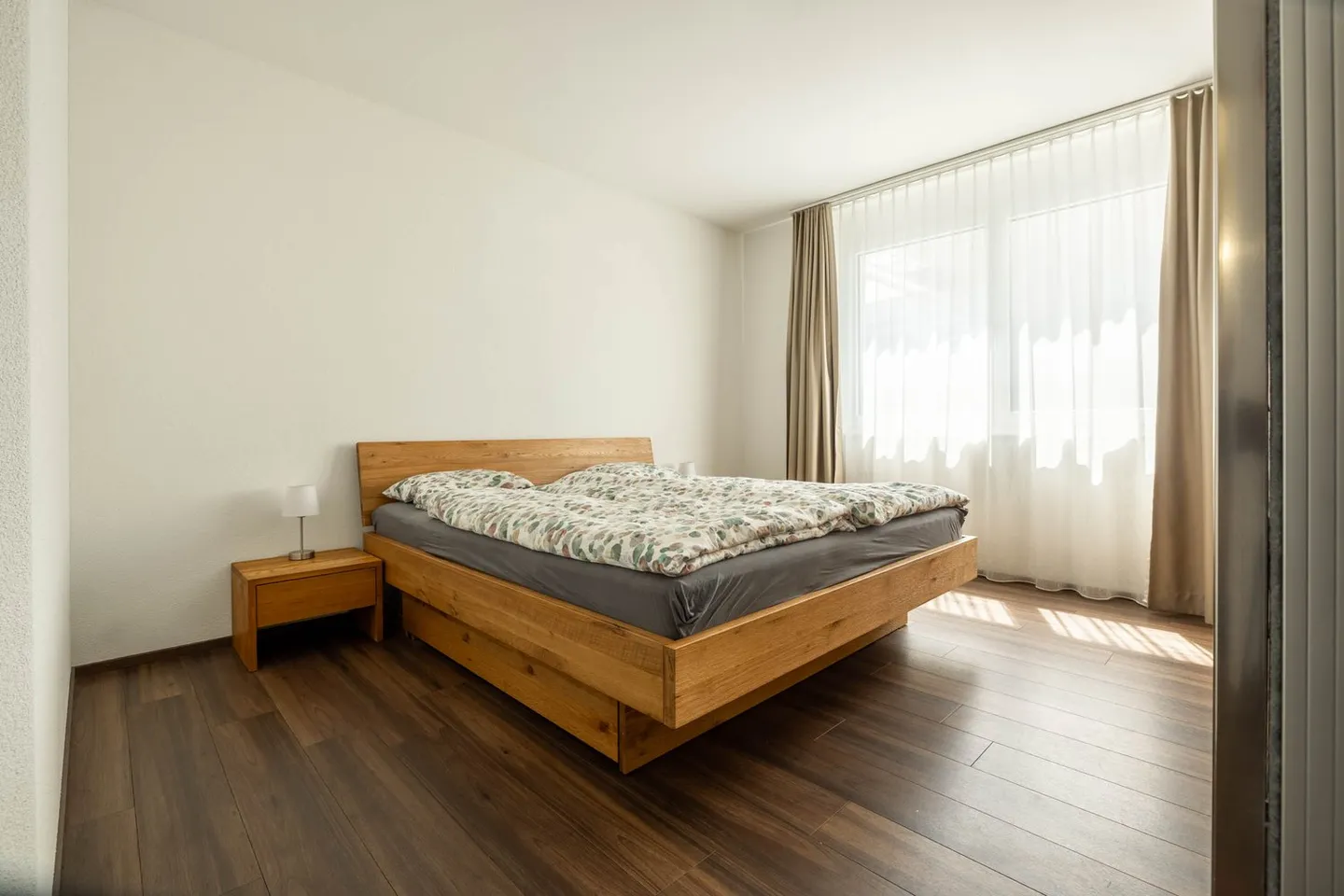 Sonnige Terrassenwohnung mit Blick - Foto 4 von 8