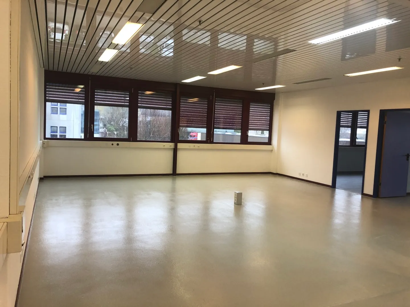 En Budron D5 - CICAB II - 1052 Le Mont-sur-Lausanne - Photo 8 of 10