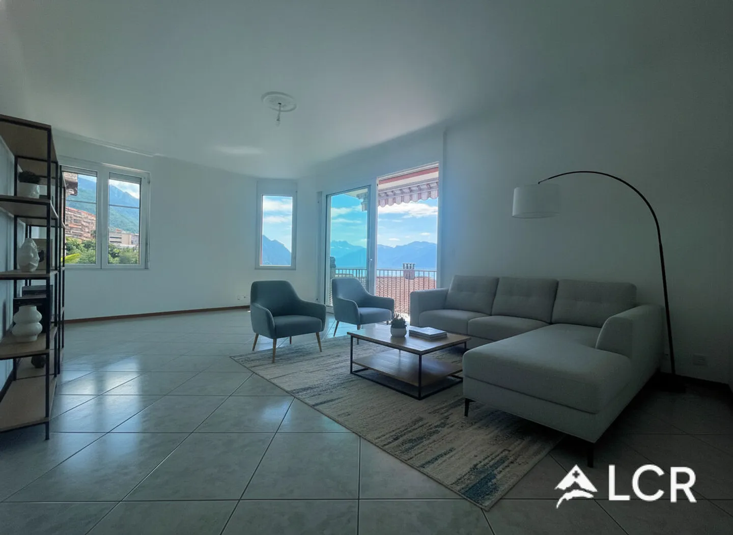 Bel immeuble de rendement à Montreux / 4 appartements / 8 places de parking / Vue sur le lac - Photo 4 sur 13