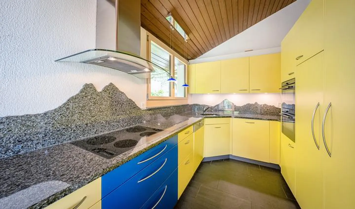 Casa a schiera con vista sul lago/montagna, terrazza e area giardino - Foto 4 di 8