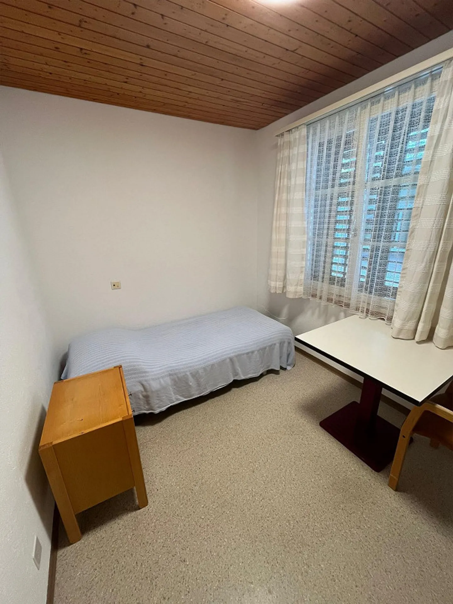 Zimmer ab sofort zu vermieten - Foto 2 von 5