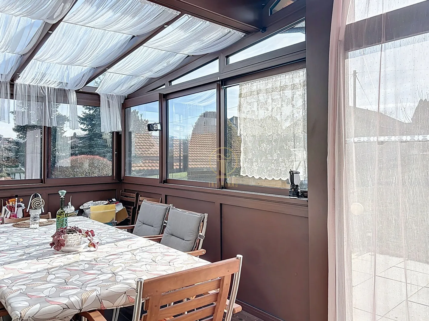 VUCHERENS - Esclusività! Bella casa indipendente luminosa su 2 livelli, con 5 camere da letto - Foto 9 di 15