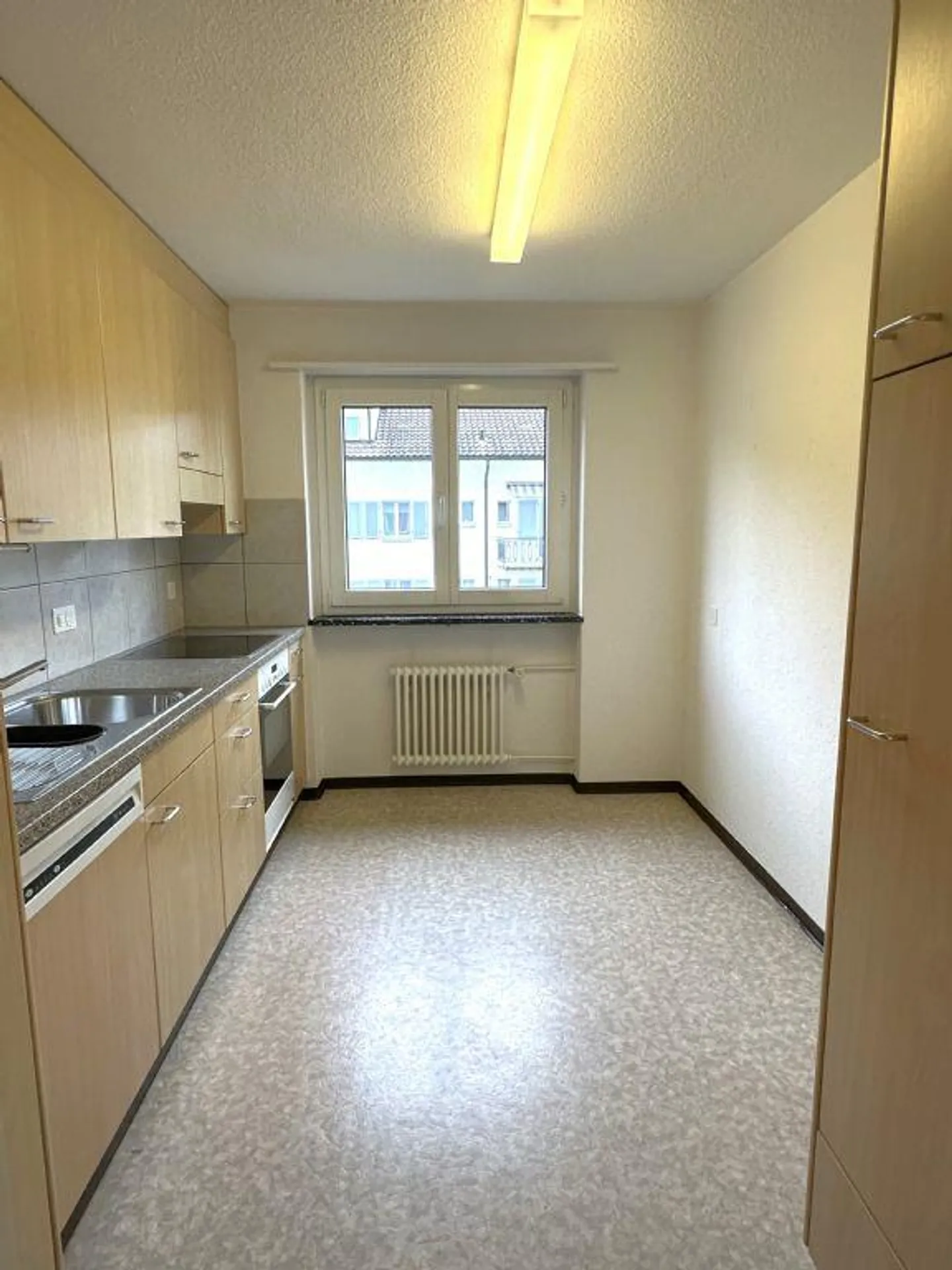 CENTRAL | QUIET | CHARMING - Photo 3 of 7