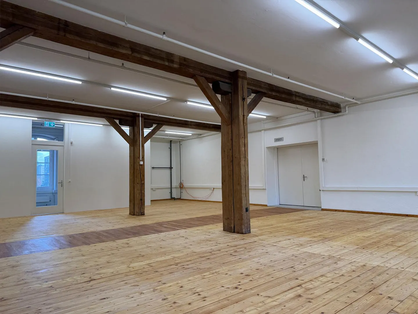 Modern commercial space in a central location in Zug - Photo 4 of 5