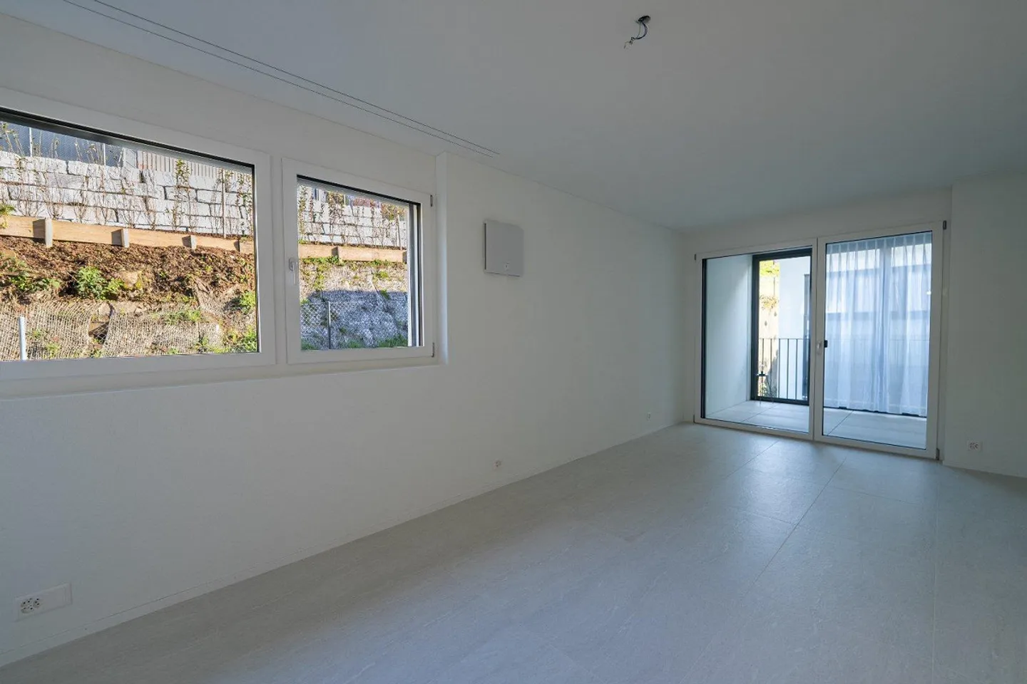 Helle Neubauwohnung mit Seesicht - Foto 3 von 6