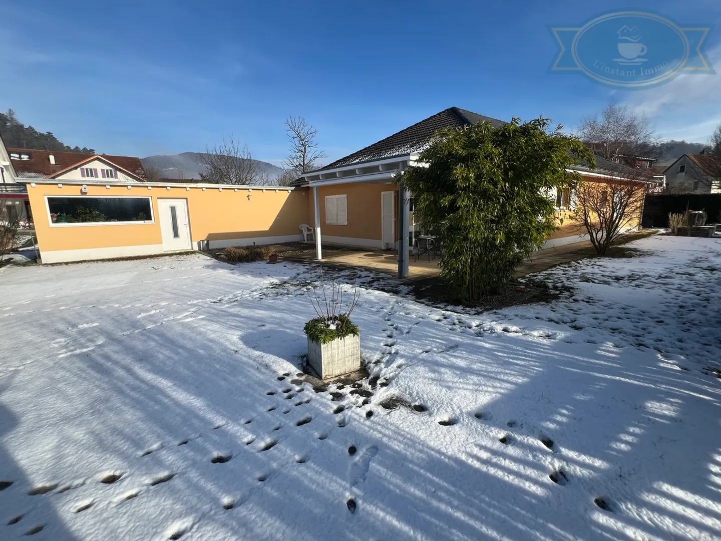 Single house for sale - Photo 2 of 12