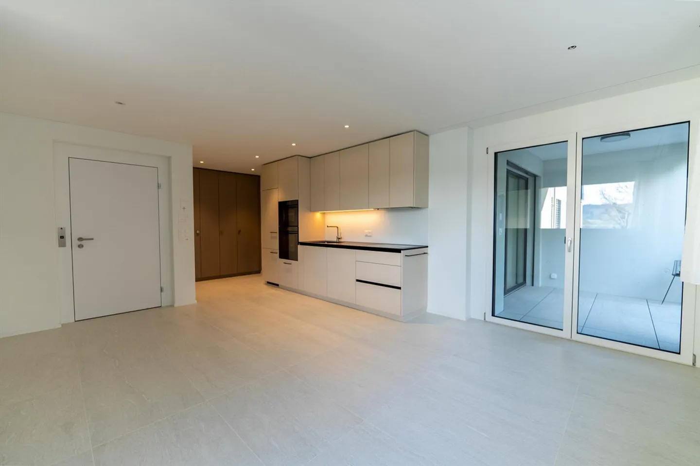 Helle Neubauwohnung mit Seesicht - Foto 1 von 6