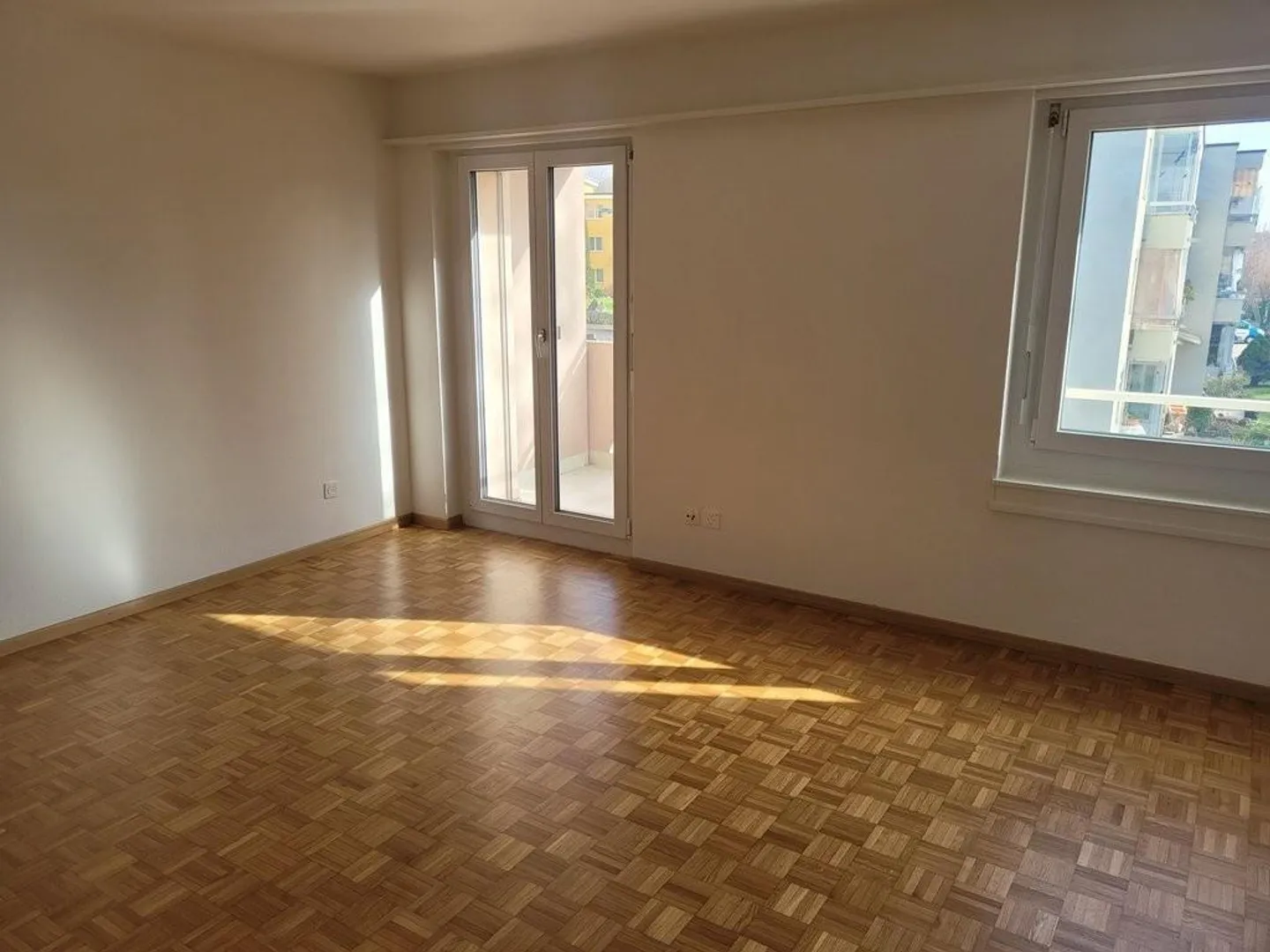 Bright 1-room apartment near Zurich for rent - Photo 3 of 7