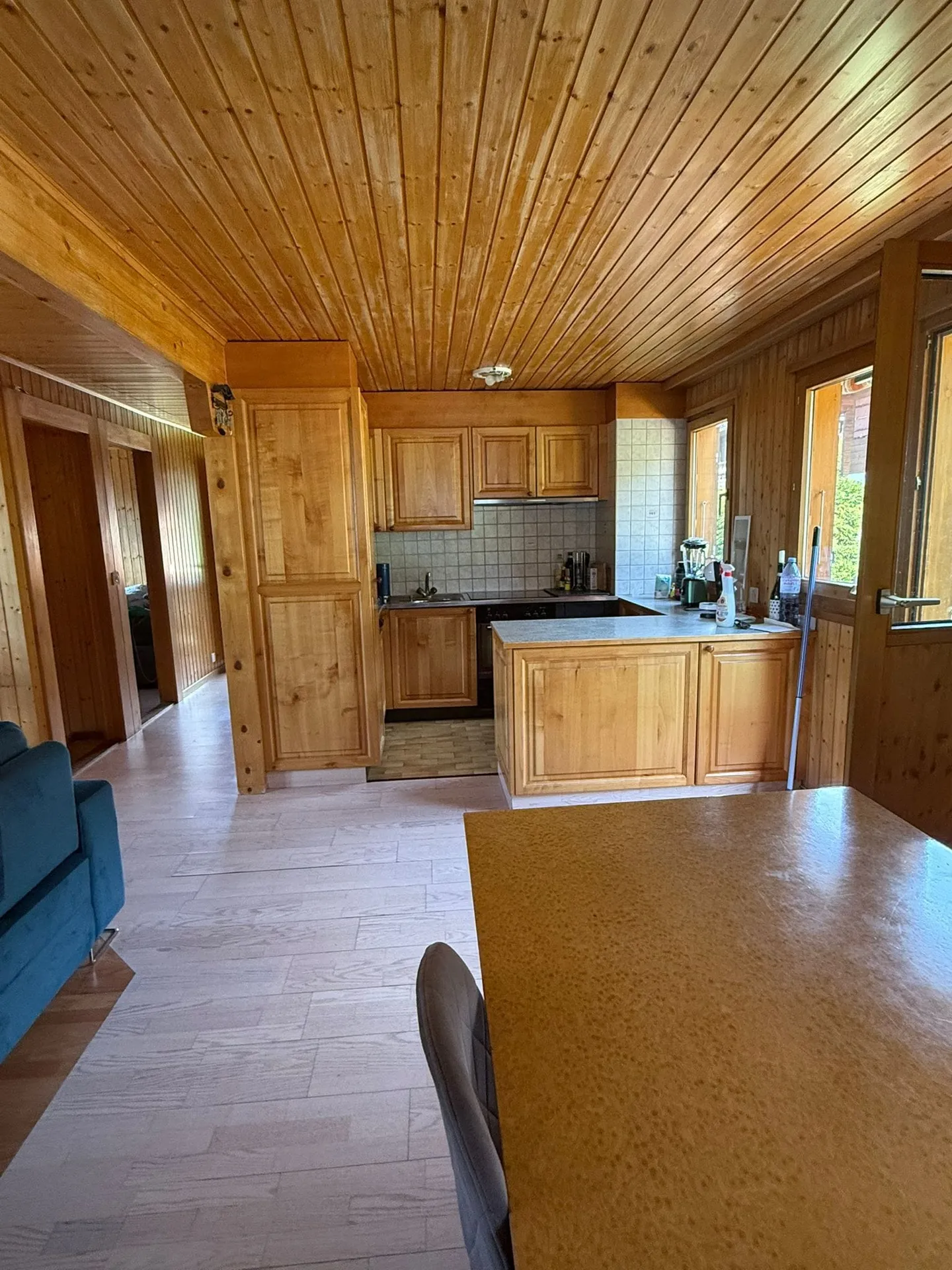 Charming 4.5-Room Chalet in an Absolutely Prime Location in Ried-Brig - Photo 8 of 10