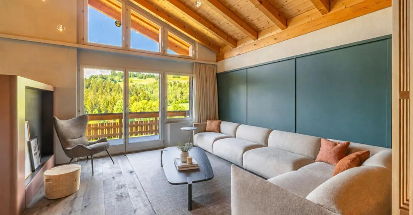 Laax: Alpine Living with View and Atmosphere - Photo 2 of 4
