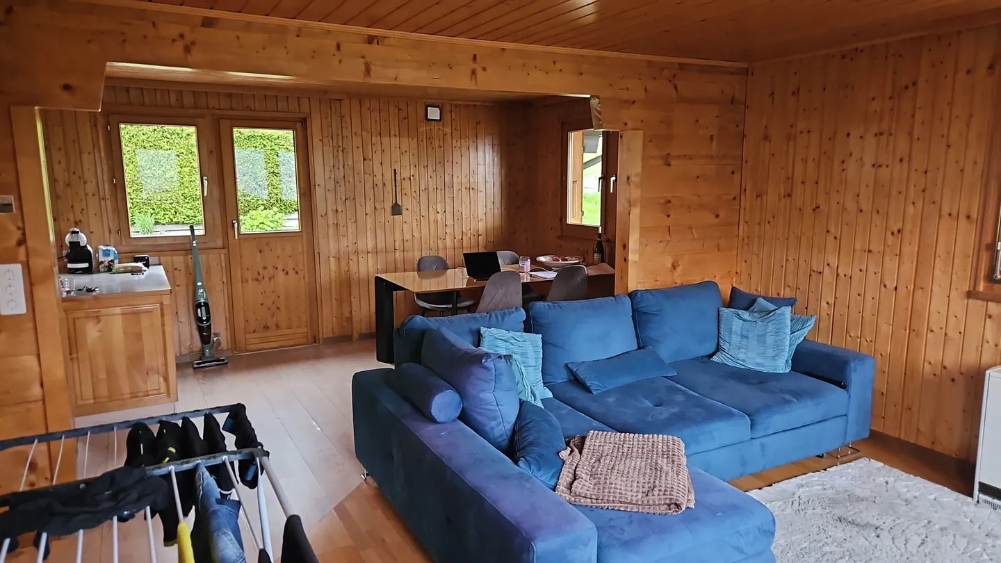 Charming 4.5-Room Chalet in an Absolutely Prime Location in Ried-Brig - Photo 5 of 10