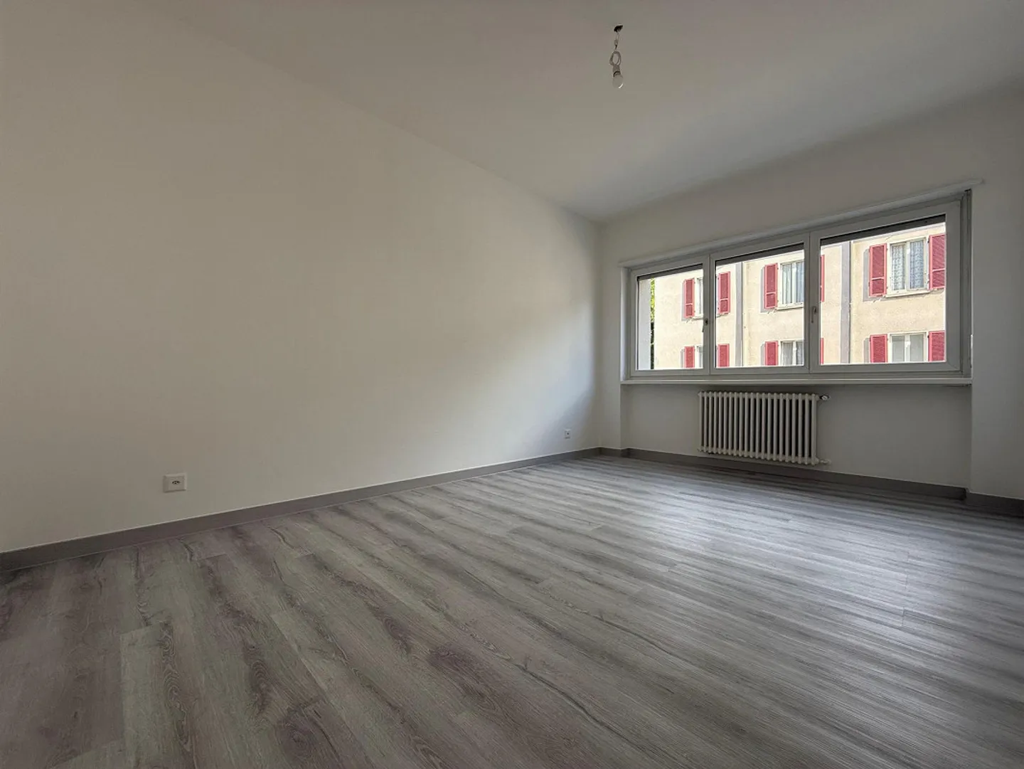 Fino a 3 mesi gratuiti - Appartamento ristrutturato di 2,5 locali a Balerna - Foto 4 di 6