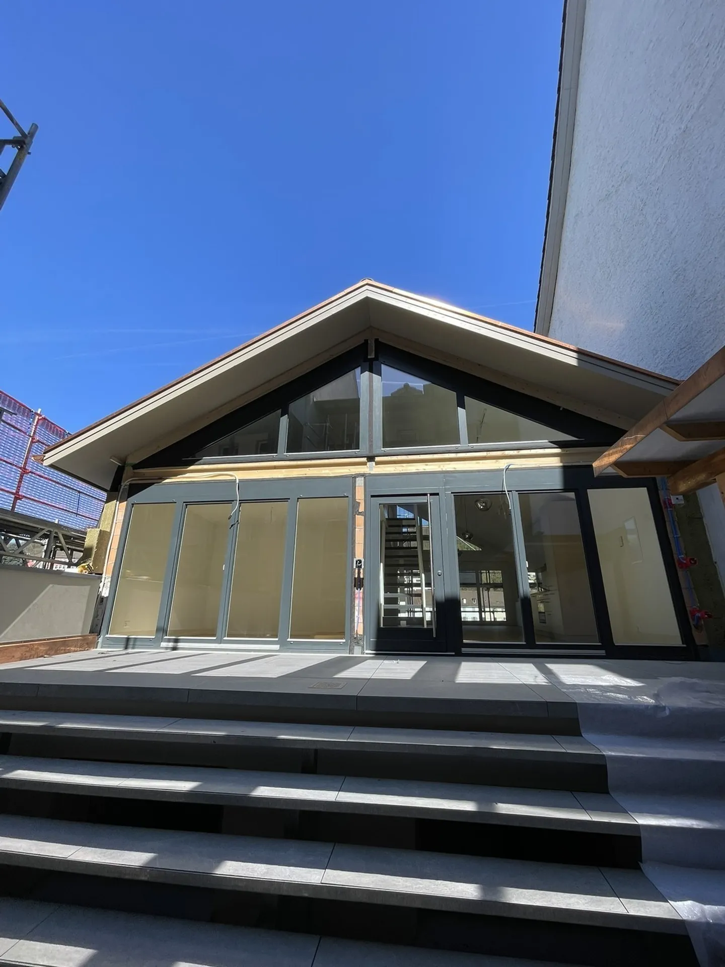 Magnifique appartement de 3,5 pièces avec galerie dans la vieille ville de Klingnau ! - Photo 2 sur 13