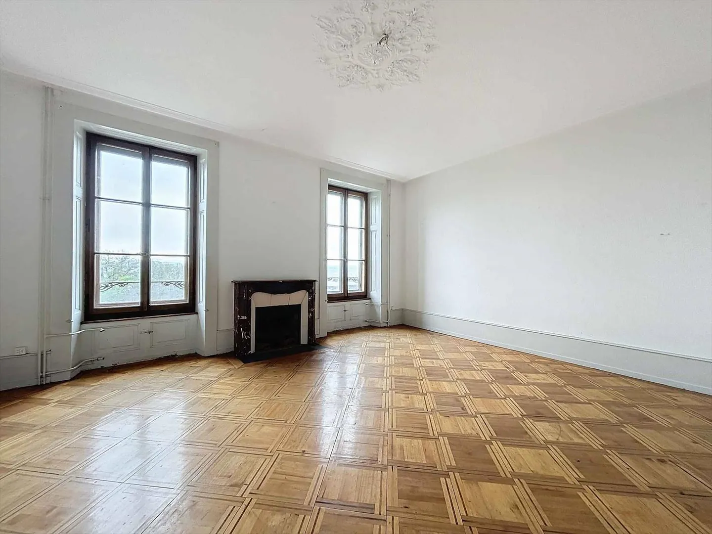 New Exclusivity - Domaine de Champréveyres - Photo 8 of 13