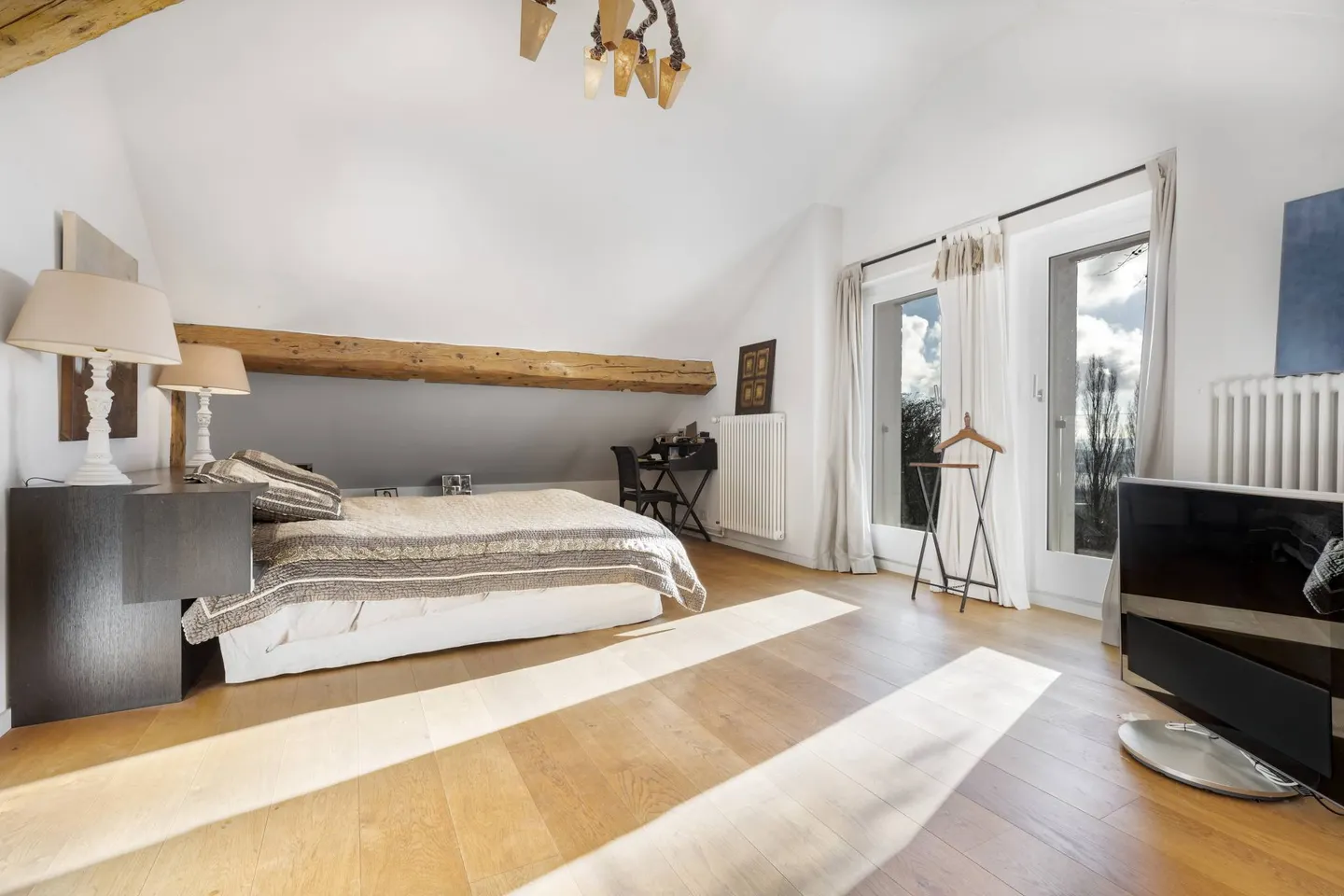 Grande proprietà con vista lago - Foto 8 di 13