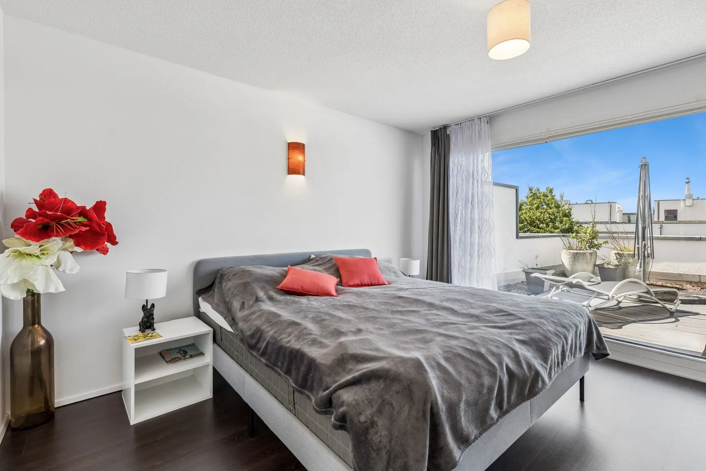 Newly built terraced house with generous space offering - Photo 7 of 13