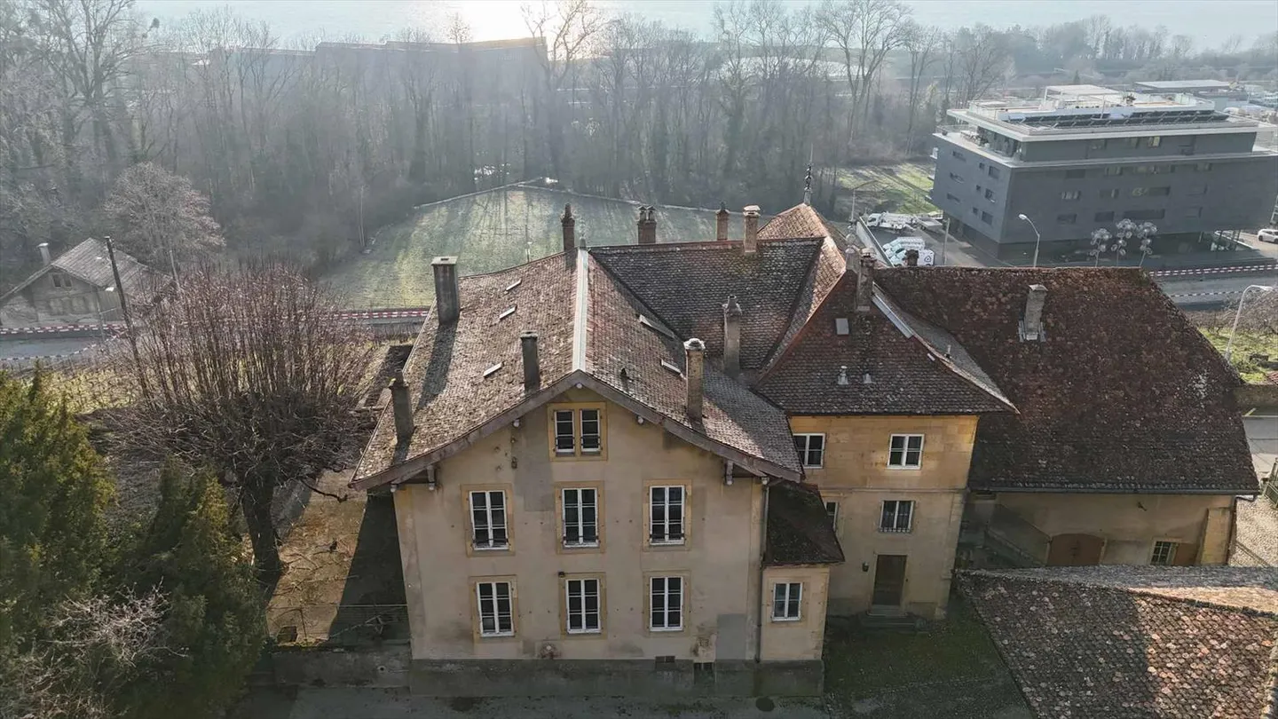 New Exclusivity - Domaine de Champréveyres - Photo 11 of 13