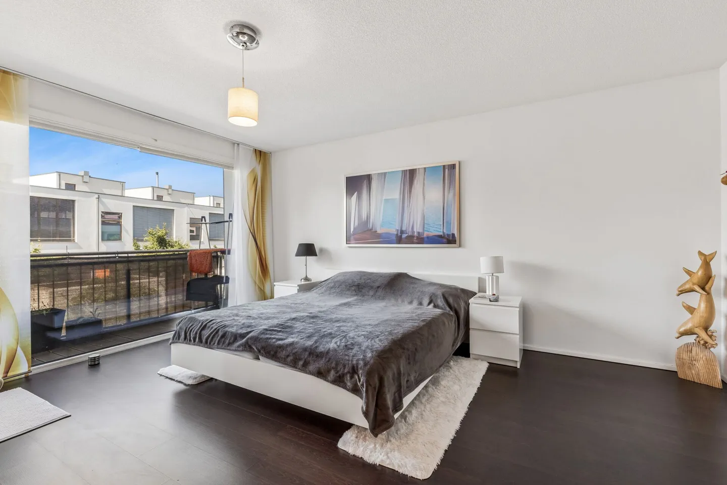 Newly built terraced house with generous space offering - Photo 8 of 13
