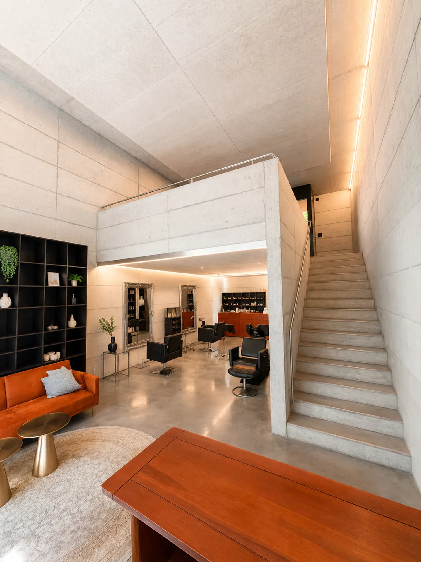 Exclusive Retail Space with Office, Salon and All-Inclusive Rent - Photo 2 of 8