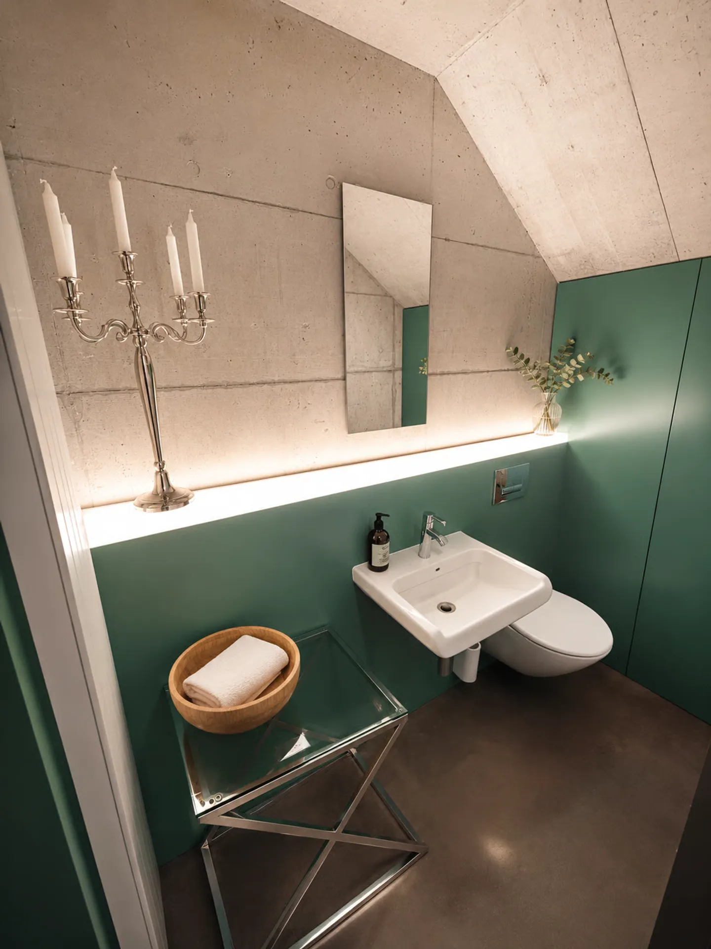Exclusive Retail Space with Office, Salon and All-Inclusive Rent - Photo 5 of 8