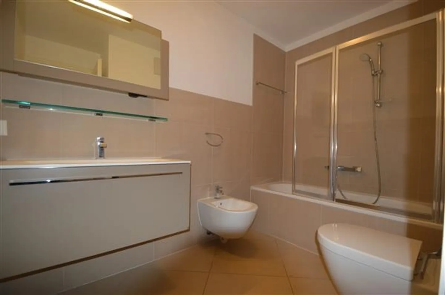 Genestrerio : Appartement 4.5 pièces - Photo 7 sur 13