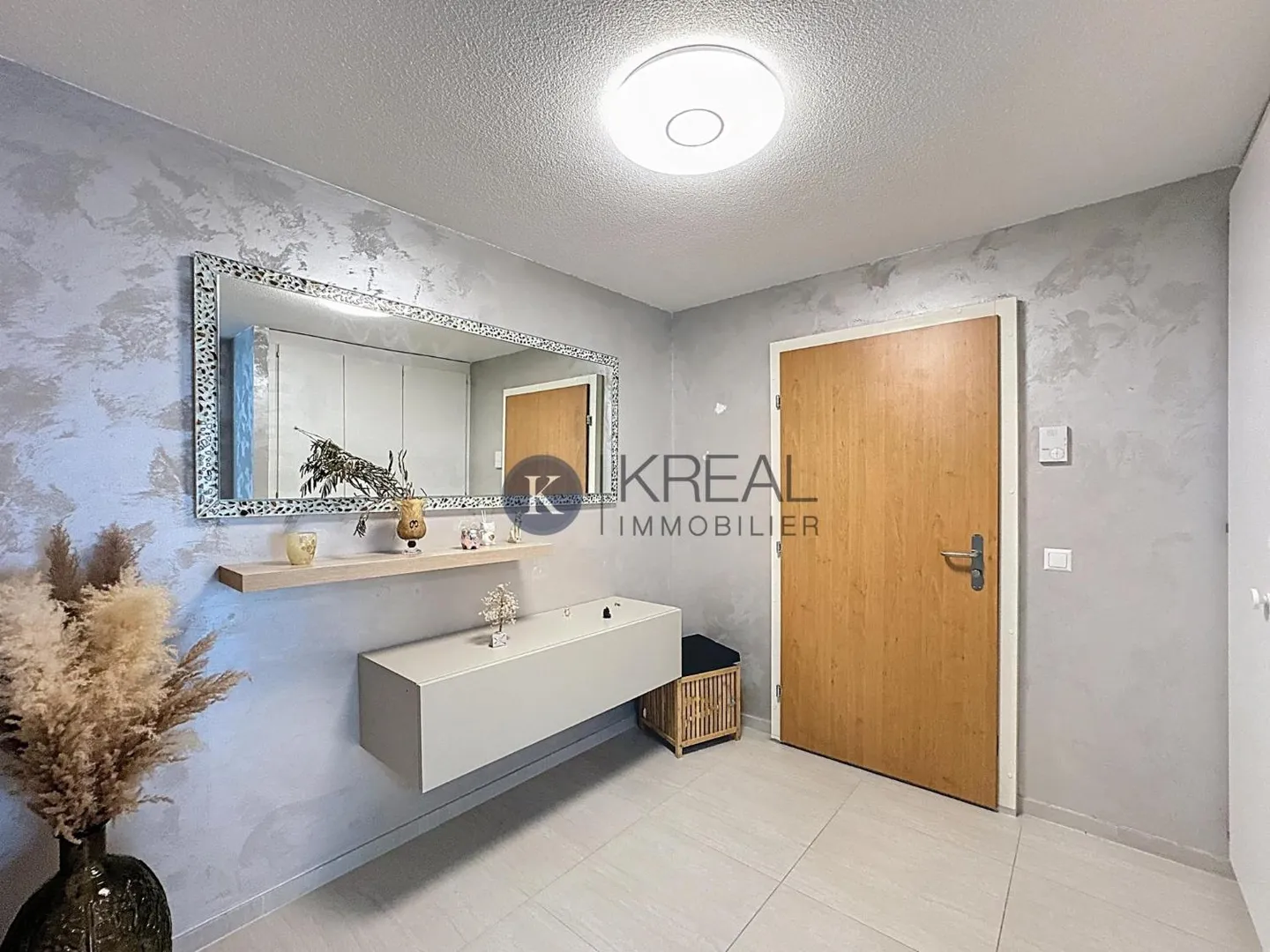 Spacious 4.5-room apartment with private garden and terrace: bright and renovated! - Photo 3 of 8