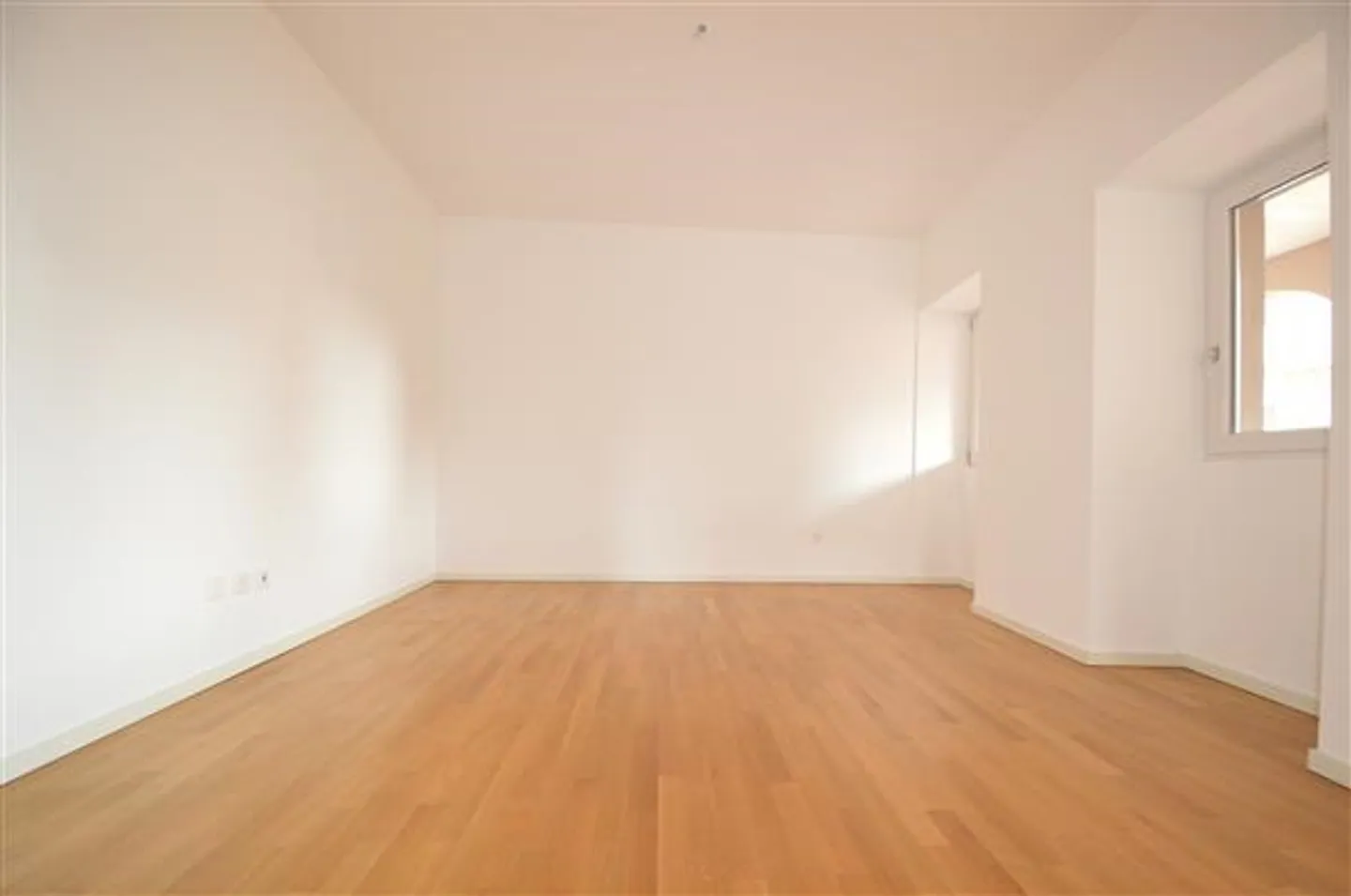 Genestrerio : Appartement 4.5 pièces - Photo 9 sur 13