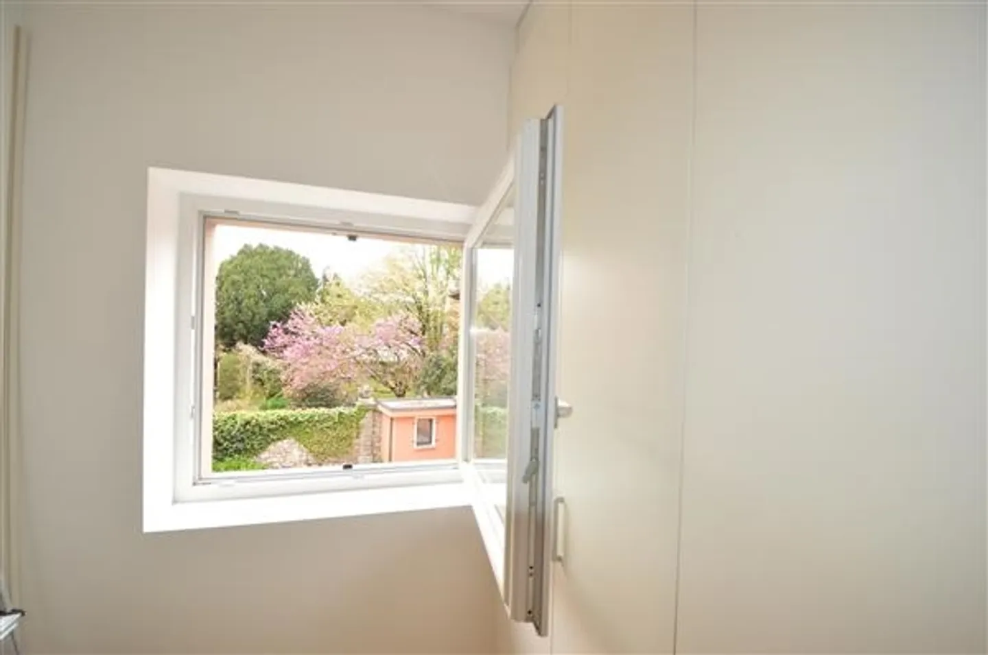 Genestrerio : Appartement 4.5 pièces - Photo 10 sur 13