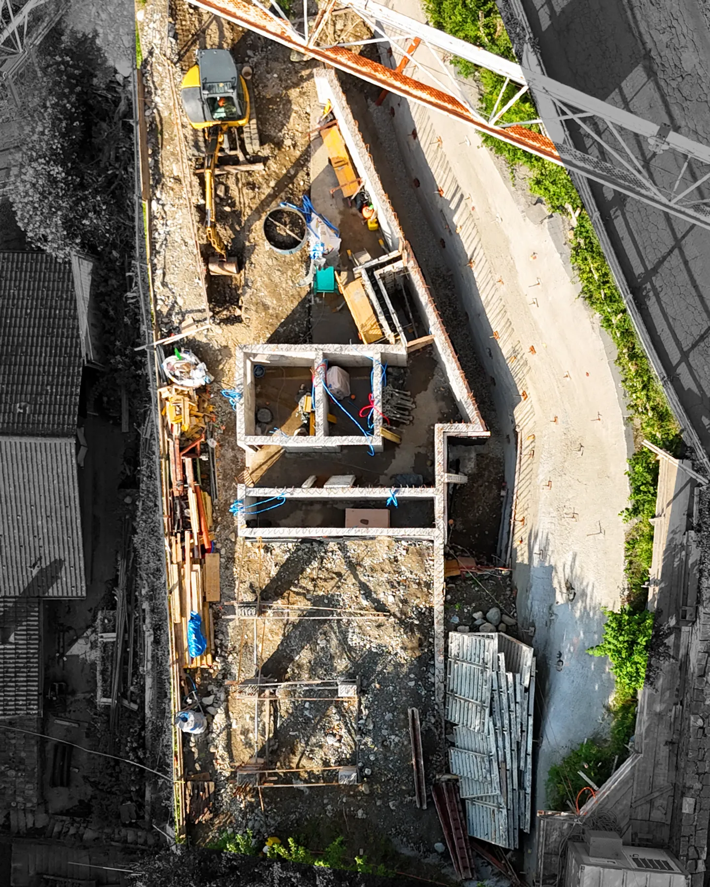 Modern penthouse apartment with 3.5 rooms in Roveredo - Photo 6 of 7