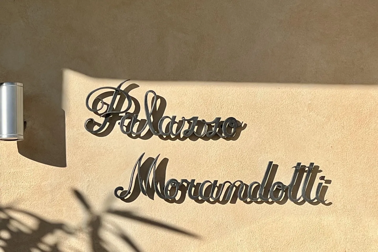 SOLD!!! SIMPLY THE BEST - Elegant apartment in a palazzo directly on the lake - Photo 17 of 28