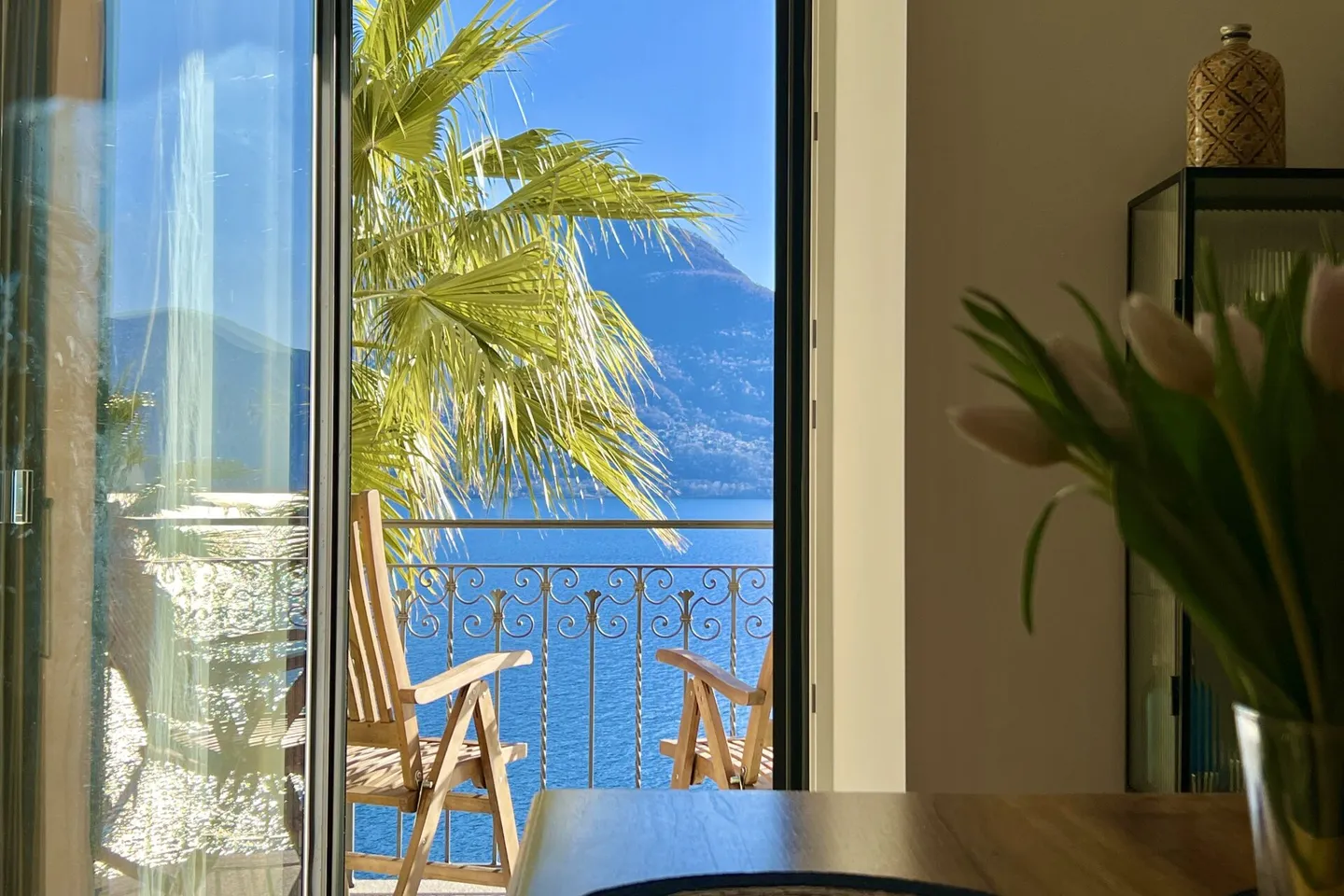 SOLD!!! SIMPLY THE BEST - Elegant apartment in a palazzo directly on the lake - Photo 11 of 28